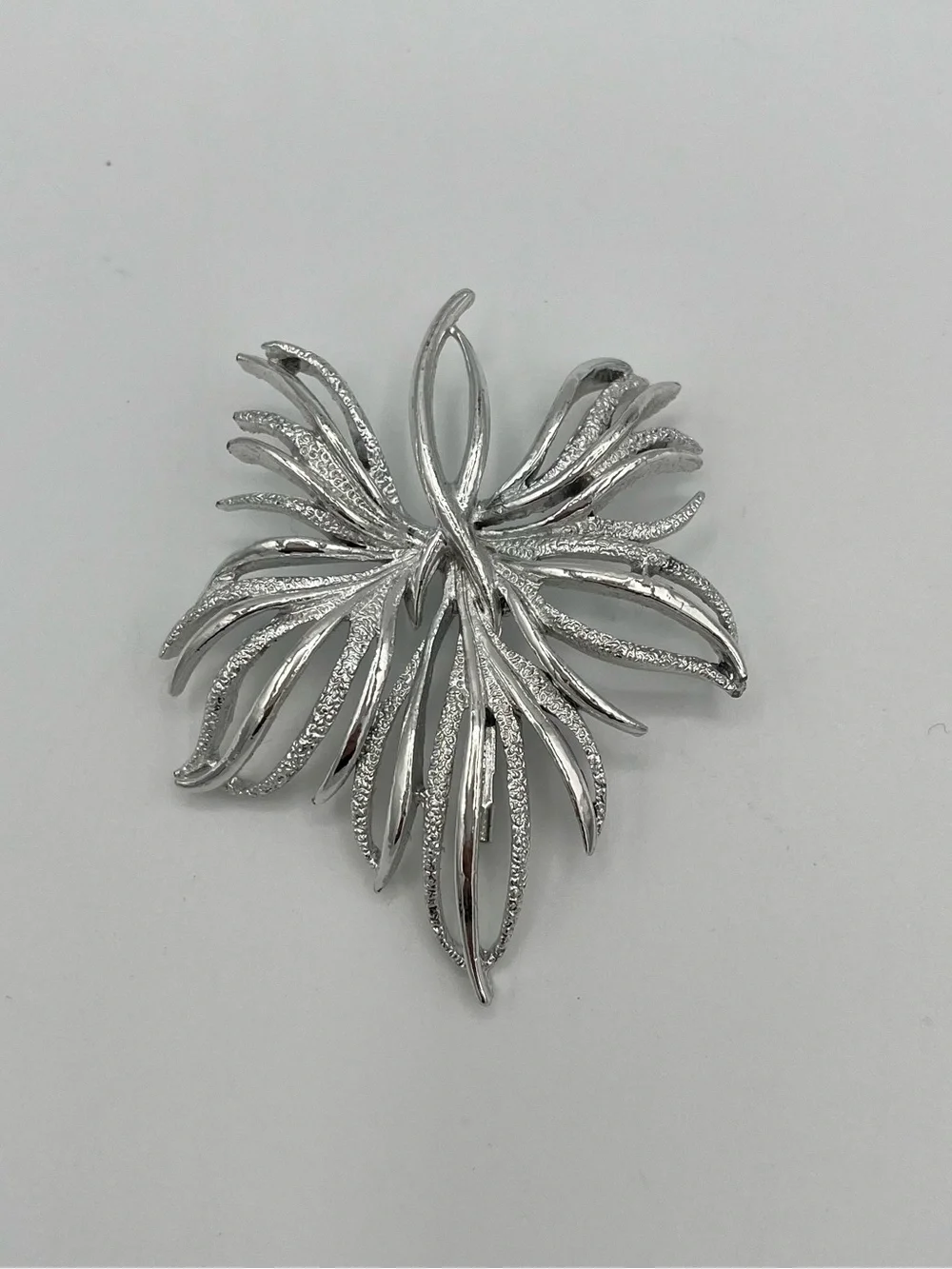 Vintage Textured Silver Openwork Spray Leaf Brooch Pin